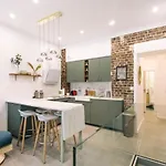 Charming Parisian Loft In Batignolles