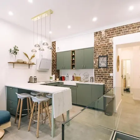 Charming Parisian Loft In Batignolles Paris