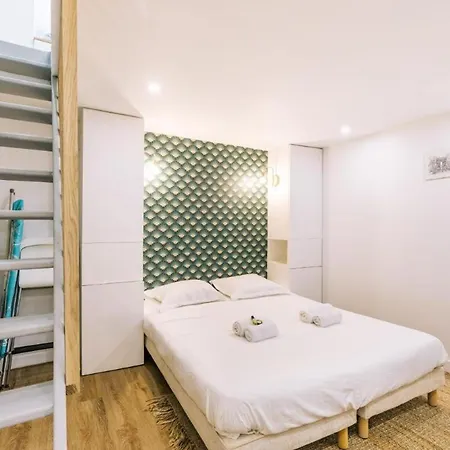 Charming Parisian Loft In Batignolles Apartment *
